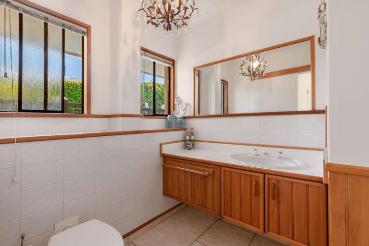 35 Glenn Terrace Otumoetai_24