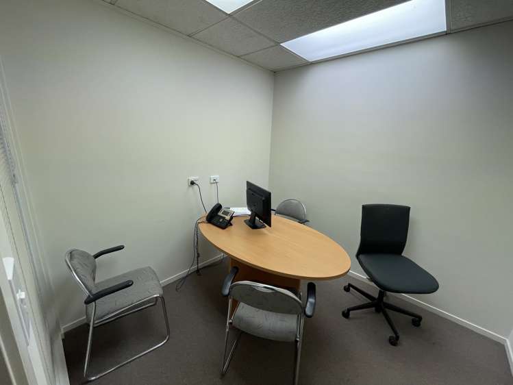 27 Great South Road Epsom_5