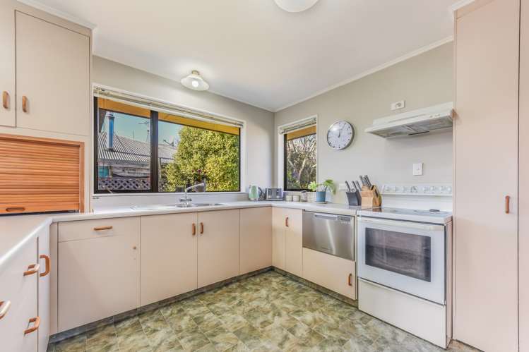 2 Harcourt Place Wakefield_7