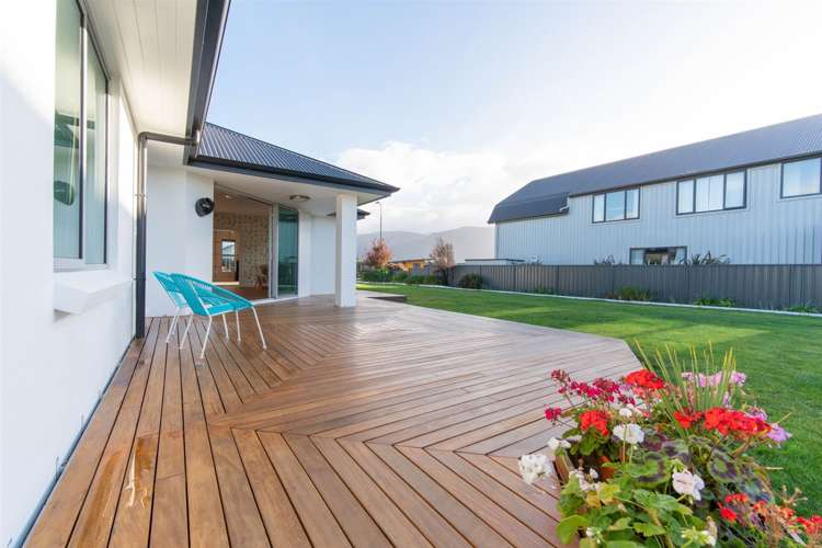 16 Acheron Way Te Anau_29