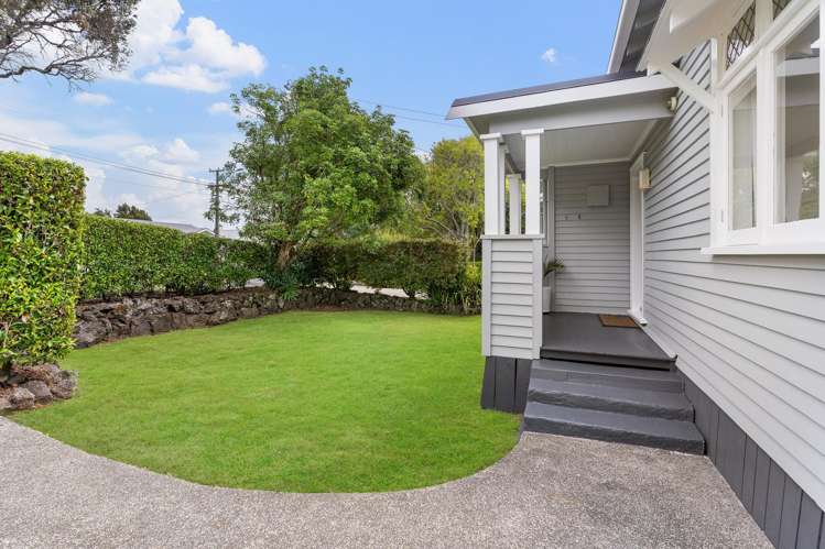 66 Calgary Street Mount Eden_16