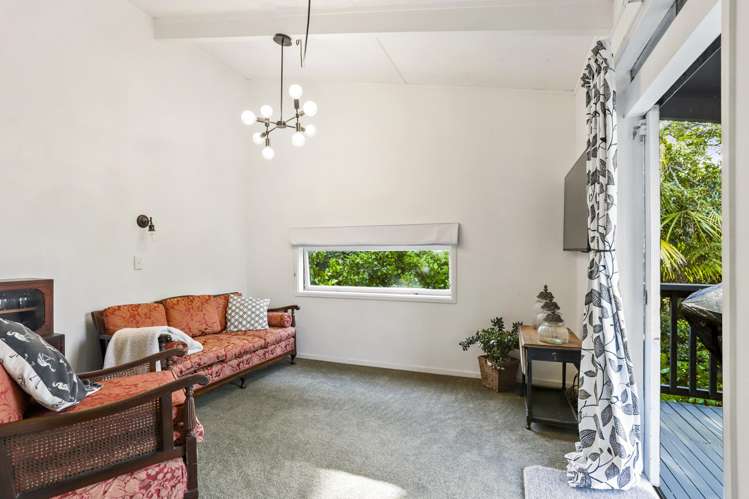 257 Golf Road Titirangi_17