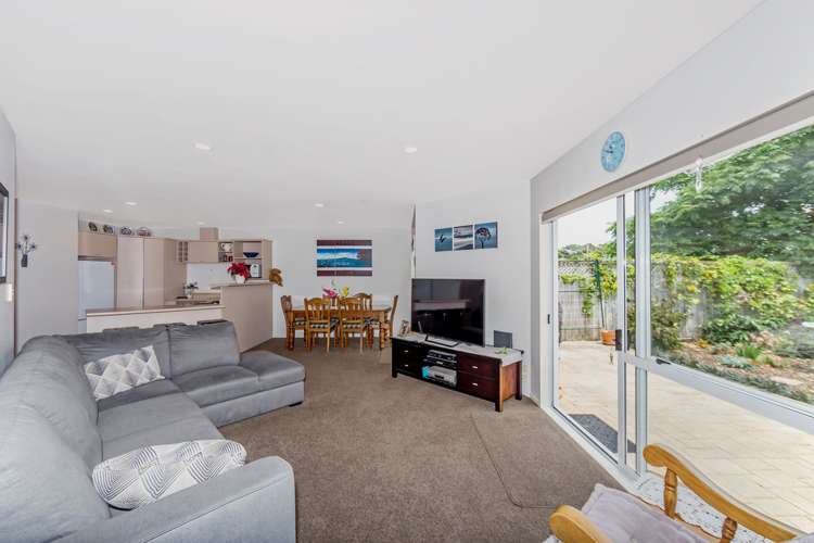 29 Palmgreen Court Stanmore Bay_8