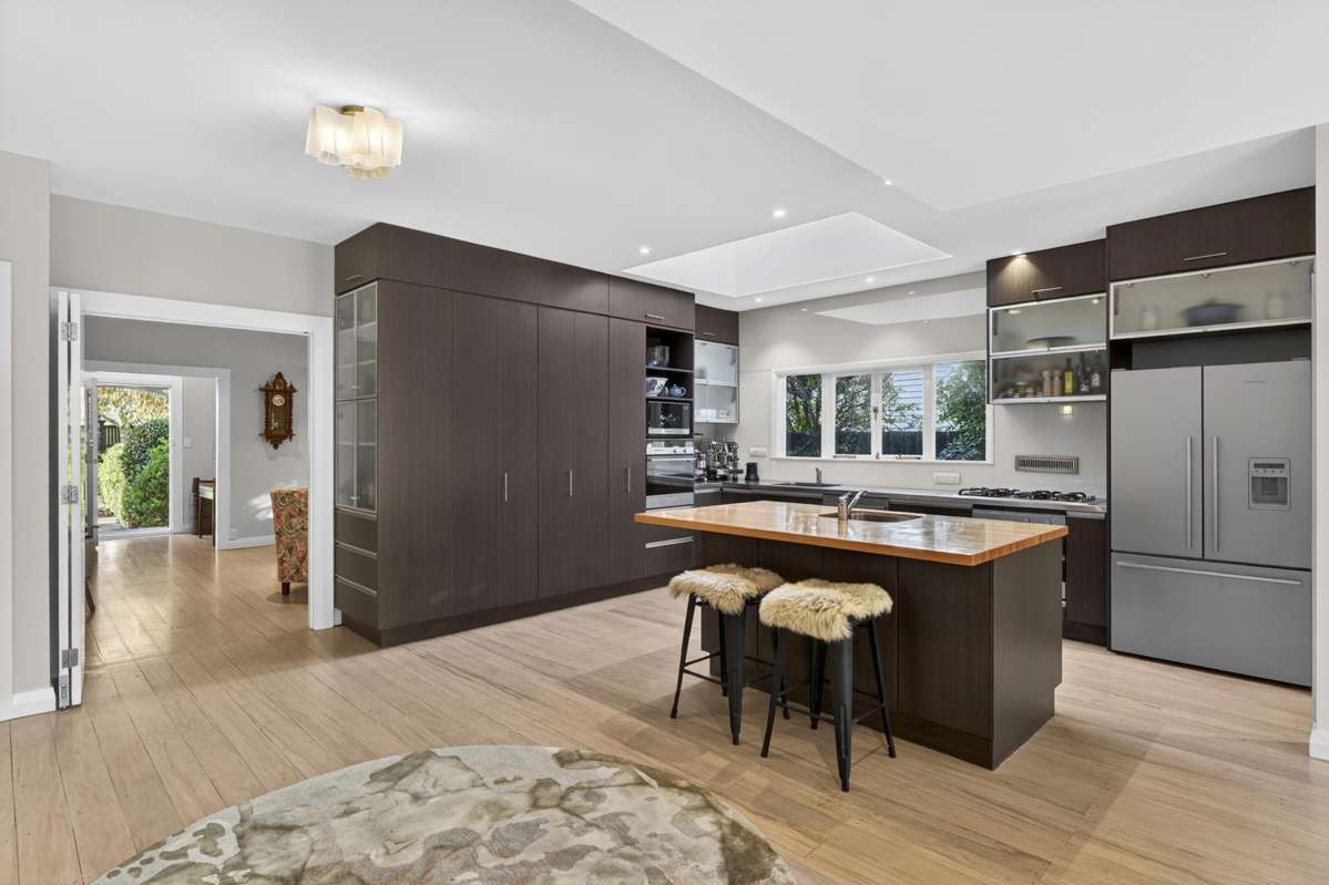 36 Waiatarua Road_3