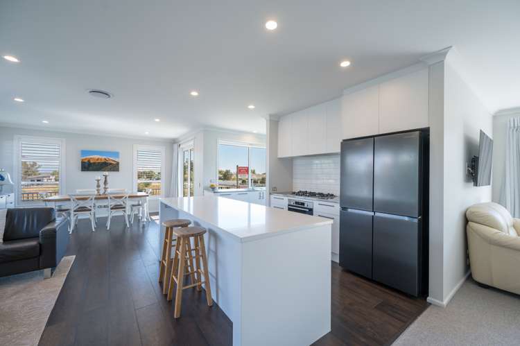 2 Hallmark Drive Hope_4