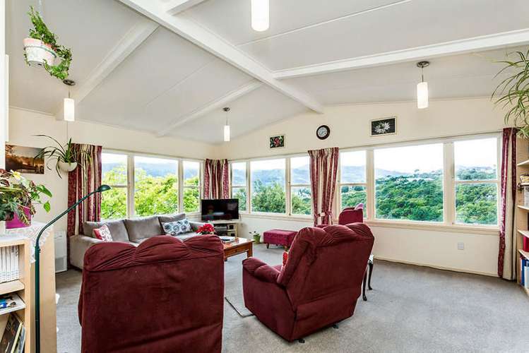 14 Castlewood Road Company Bay_5