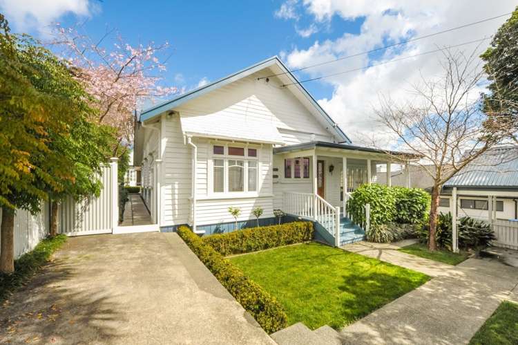 2 Kingsview Road Mount Eden_1