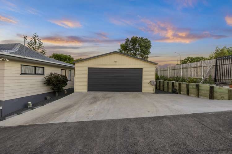 52 Solar Road Glen Eden_34