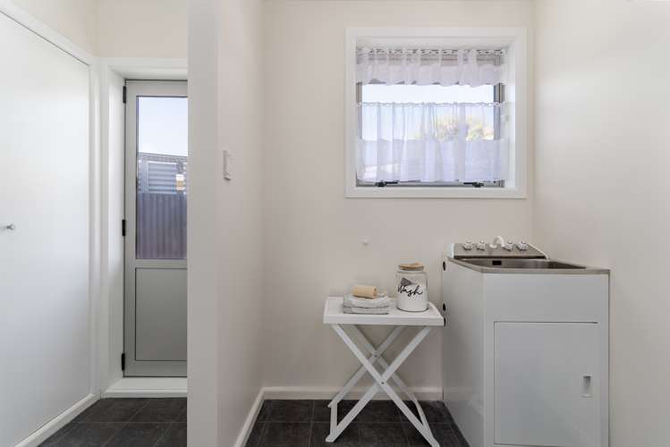 379 Yaldhurst Road Russley_13