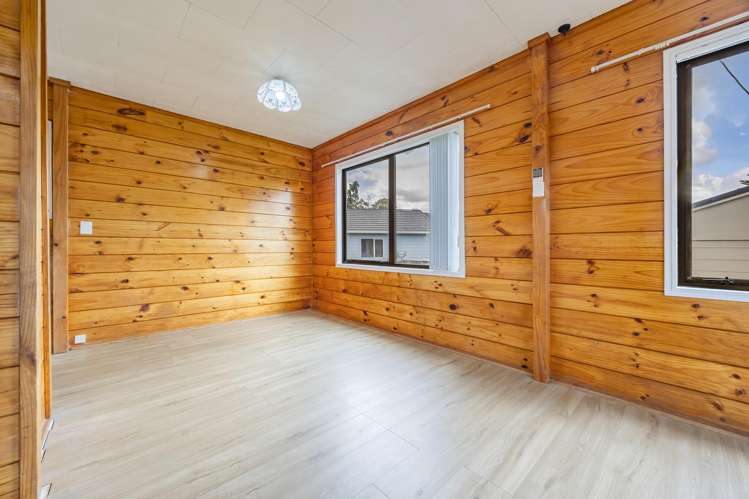 1/42 Starforth Place Henderson_10