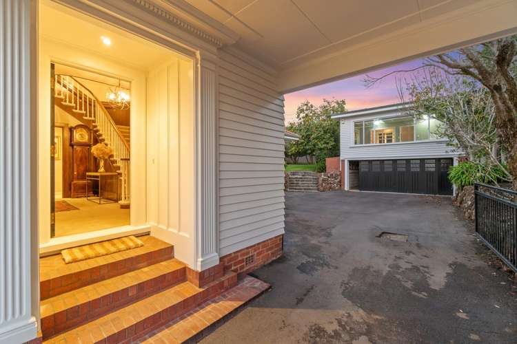 82 Paritai Drive Orakei_17