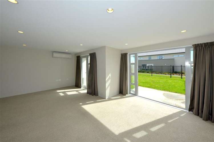 35 Eric Adam Way Linwood_6