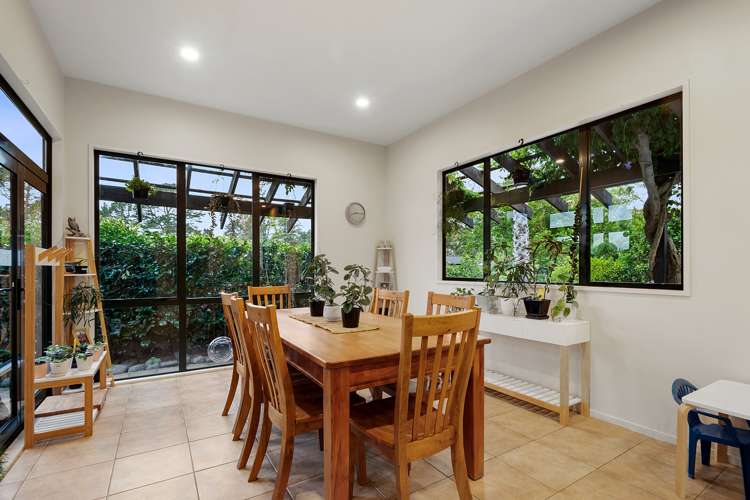 8 Cloverfields Drive Waimauku_10