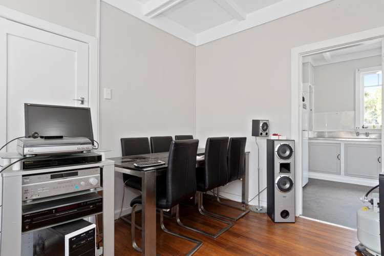 53 Windsor Road Bellevue_6