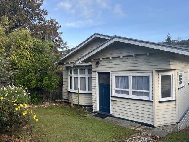 Schools, CBD, Large home