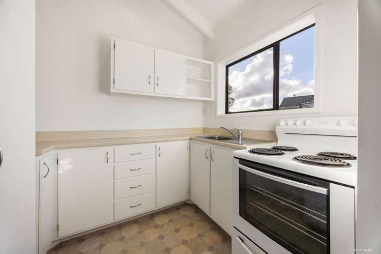 8 Fantail Court Orewa_10