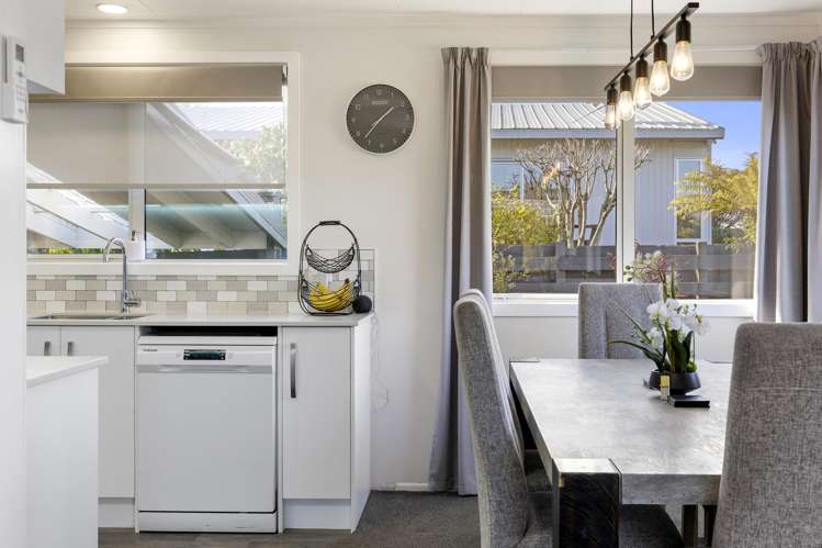 19 Holland Grove Richmond Heights_7