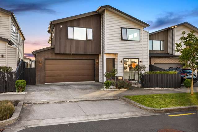 Freestanding + Double Garage