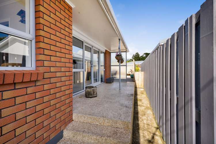 21 Montjoy Street Stratford_13