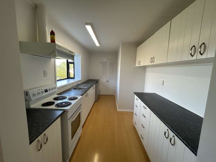 9 Orinda Close Botany Downs_5