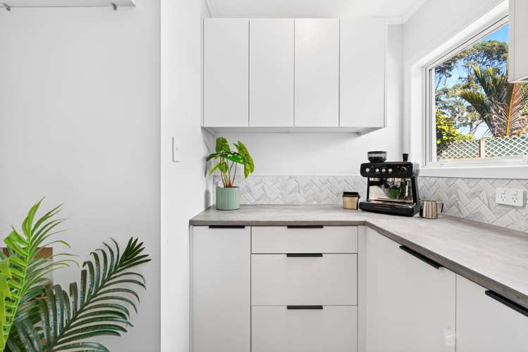77 Vodanovich Road Te Atatu South_7
