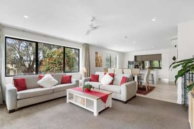 201/2A Raurenga Avenue_4