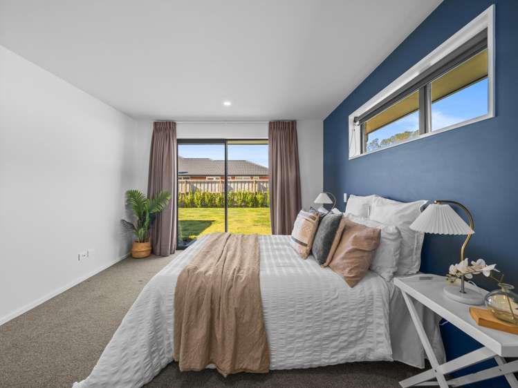 23 Strowan Avenue Elgin_13