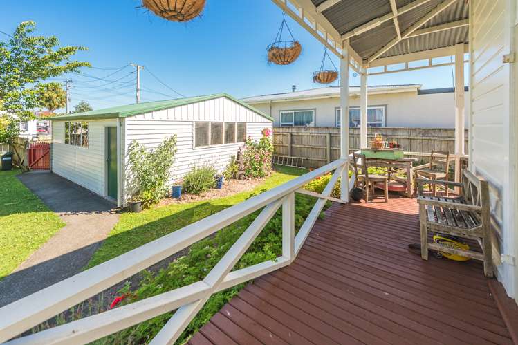 9 Holyoake Street Wanganui East_11