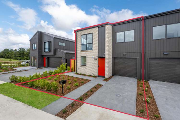 53 Nga Pona Toru Road Flat Bush_10