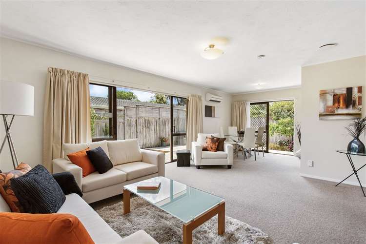 2/96 Nile Road Milford_3