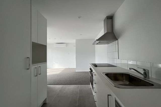 206/28C Eileen Newey Place Henderson_2