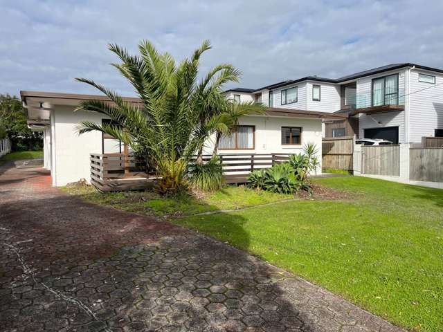 Close to the Beach in Red Beach