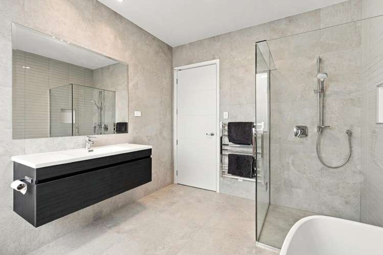 16 Milano Boulevard Karaka_17