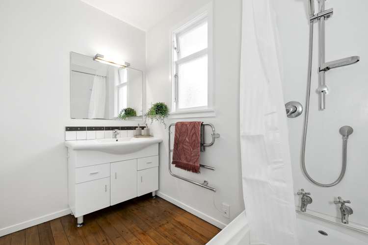 44 Roy Crescent Concord_15