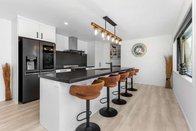 53 Tender Road Dairy Flat_4