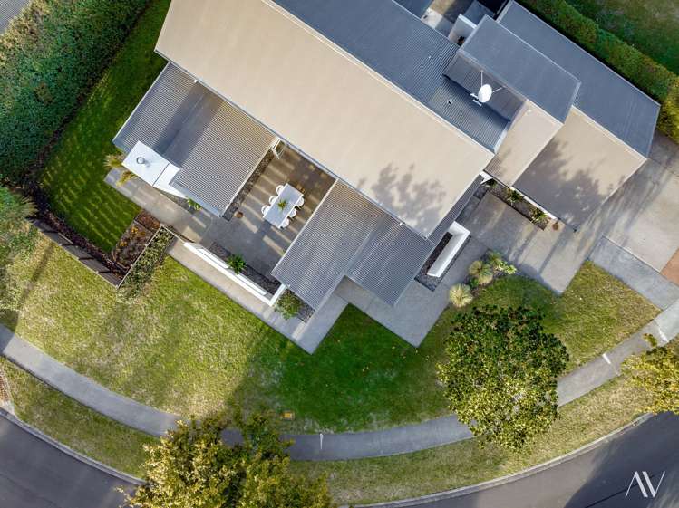 39 English Oak Drive Schnapper Rock_4