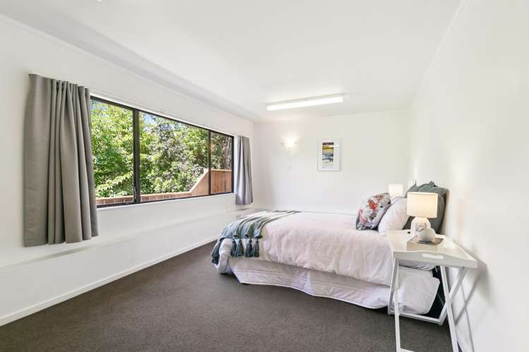 81 Fyvie Avenue Tawa_11