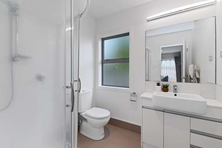 32D Robinson Avenue Holdens Bay_14