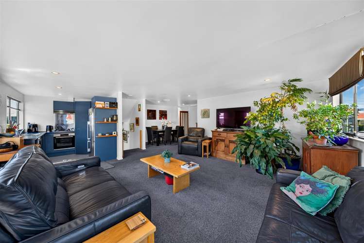 2B Desi Place Hillsborough_12