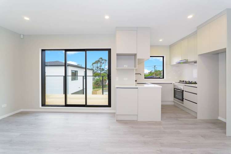 13C Windermere Crescent Blockhouse Bay_5