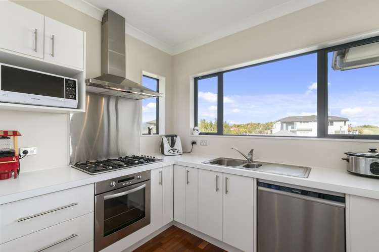 86 Cypress Drive Maungaraki_7