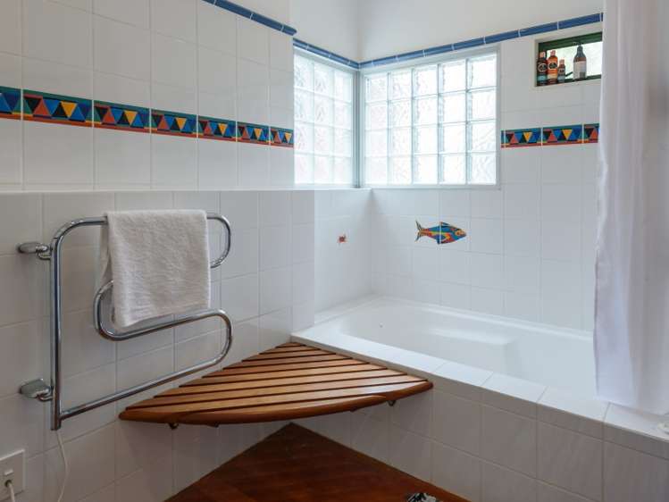 13 Fortification Road Karaka Bays_21