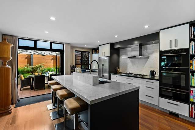 16 Conifer Grove Te Kamo_3
