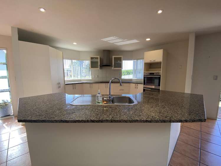 18 Waru Nui Court Orewa_2