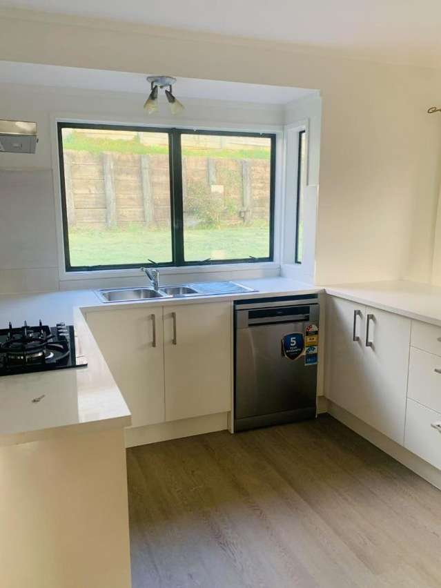 13 Squirrel Lane Browns Bay_3