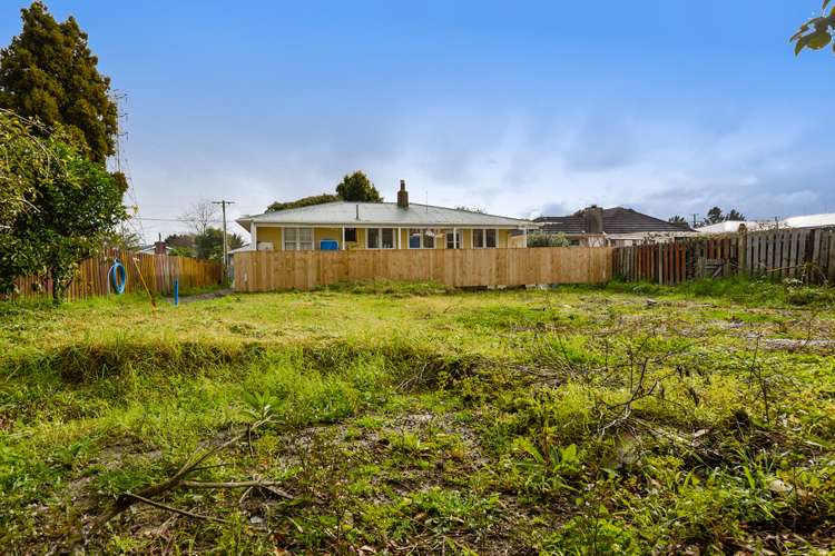 37a Cobham Crescent Kelston_1