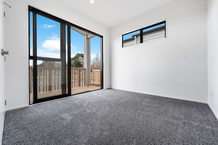 210 Bremner Road_5