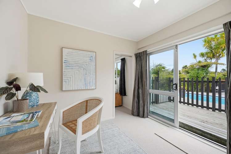 2/3 Bronwyn Place Torbay_9
