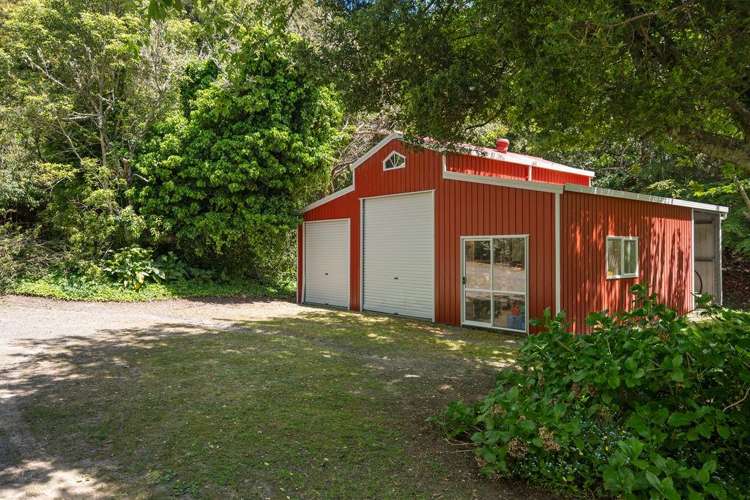 1849 Manawahe Road Manawahe_4