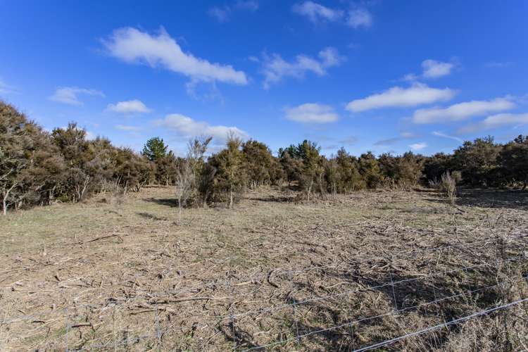 663 Poyntzs Road West Eyreton_13